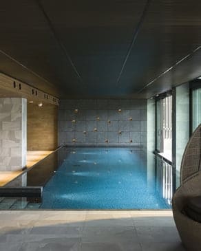 プール＆プールサイドテラス