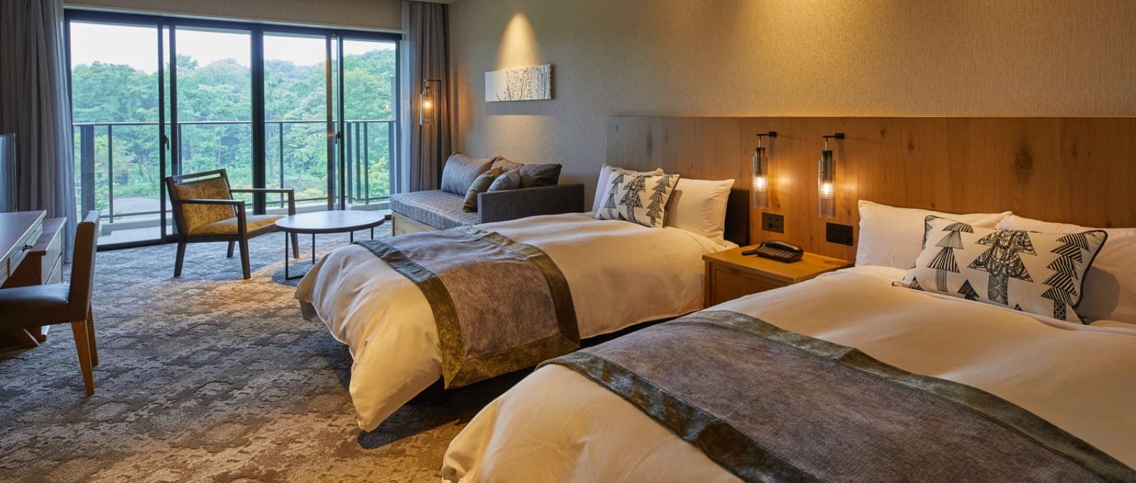 ツイン　洋室　最大定員：3名　広さ：42～44㎡