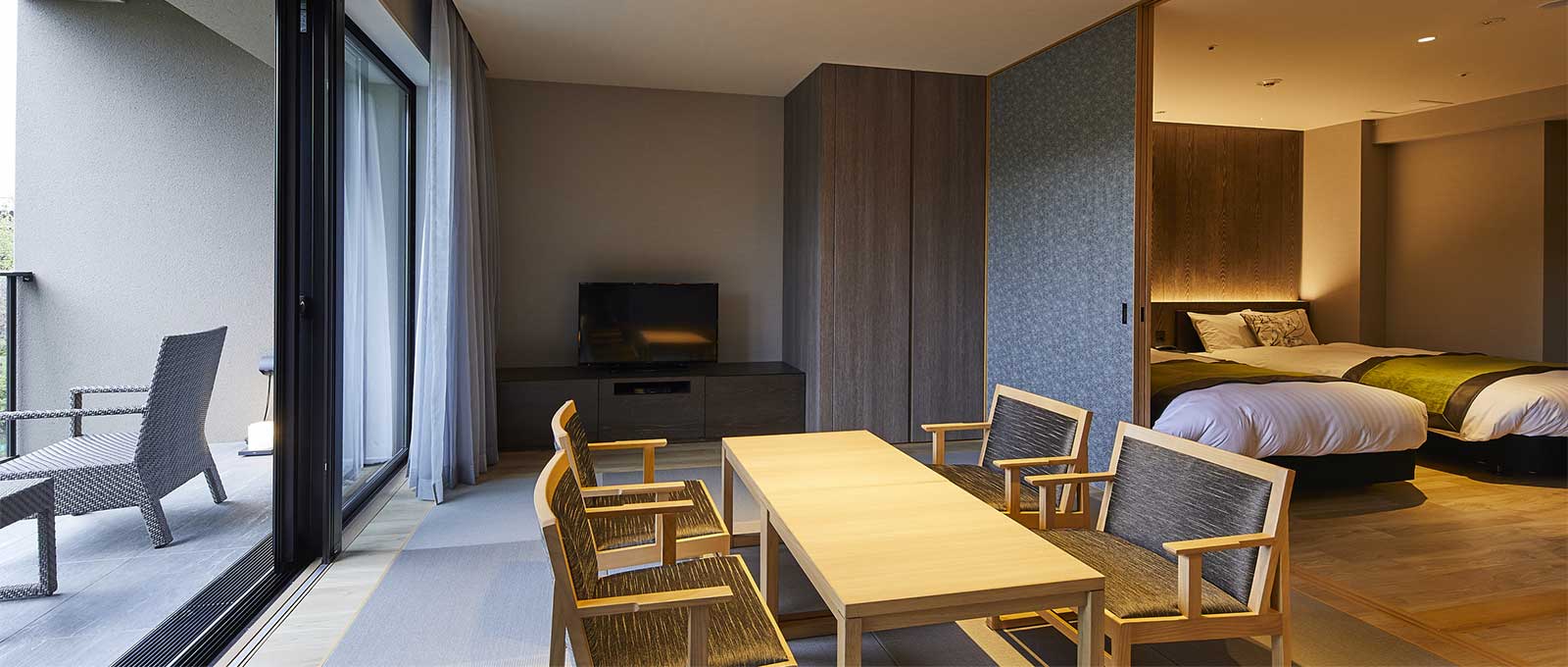 デラックス　和洋室　定員：5名　広さ：59㎡