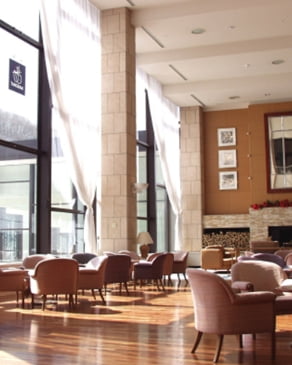 ラウンジ「エトール」