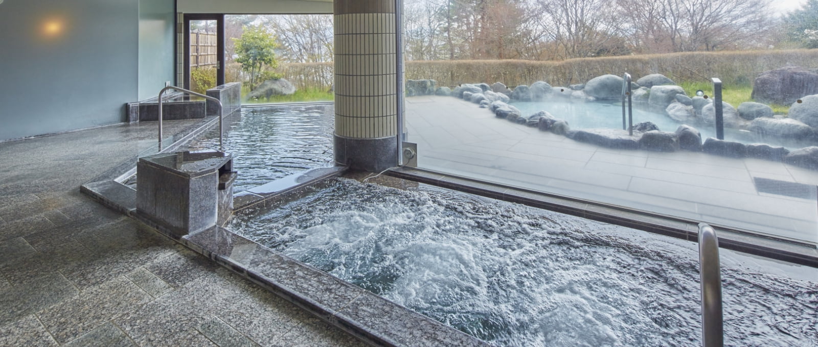 温泉大浴場「満天星の湯」