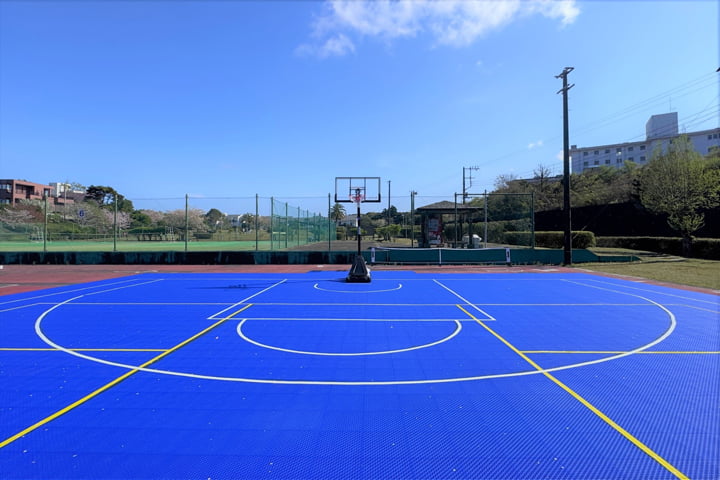 付帯施設：多目的スポーツコート（バスケットボール＆ピックルボール）