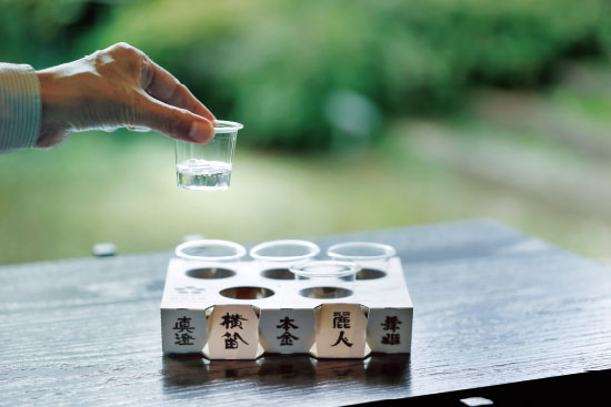 風情ある上諏訪散策と美酒のテイスティング